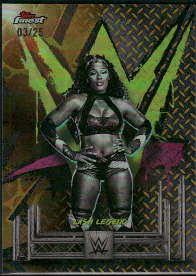 Lash Legend [Gold Refractor] #169
