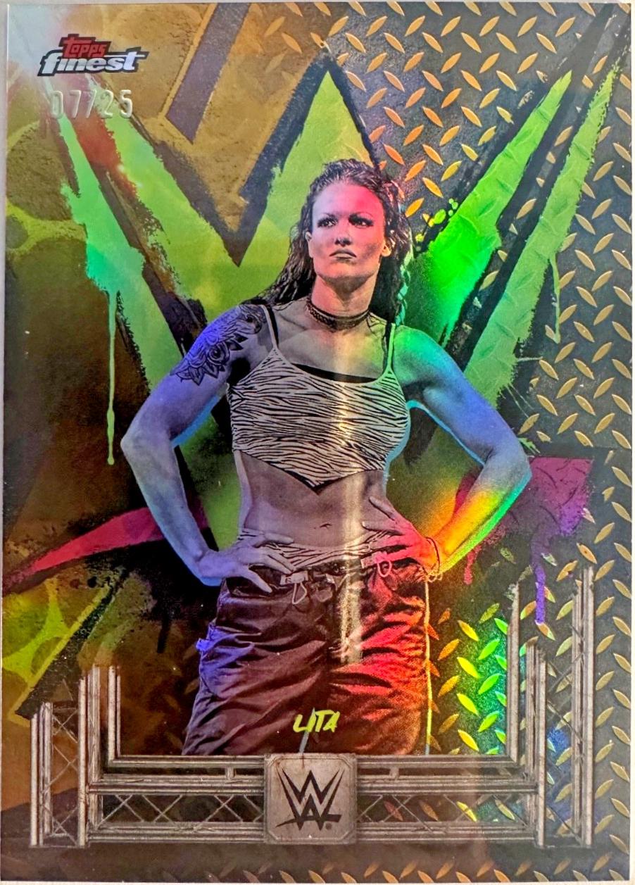 Lita [Gold Refractor] #114