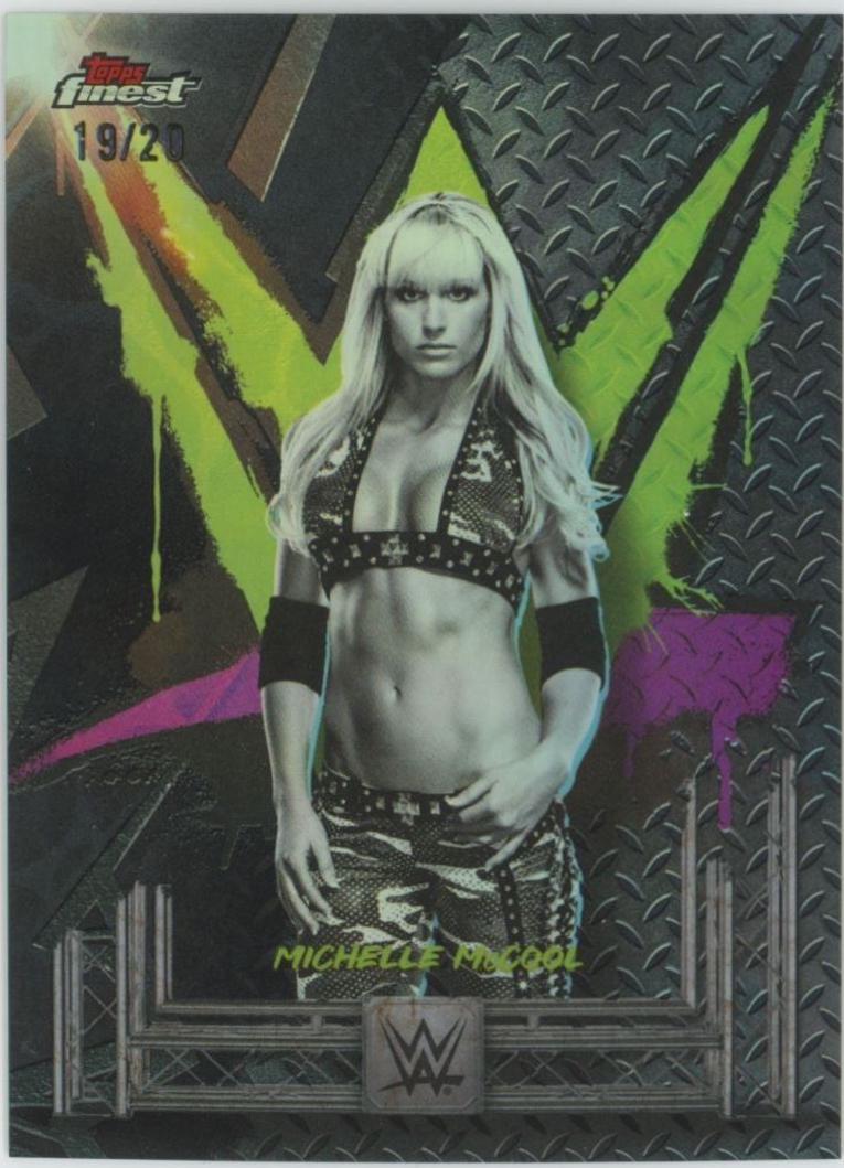 Michelle McCool [Black Refractor] #111