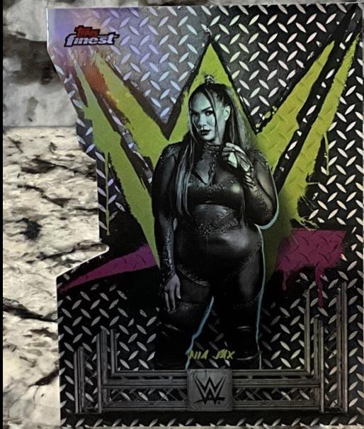 Nia Jax [Die-Cut Refractor] #66