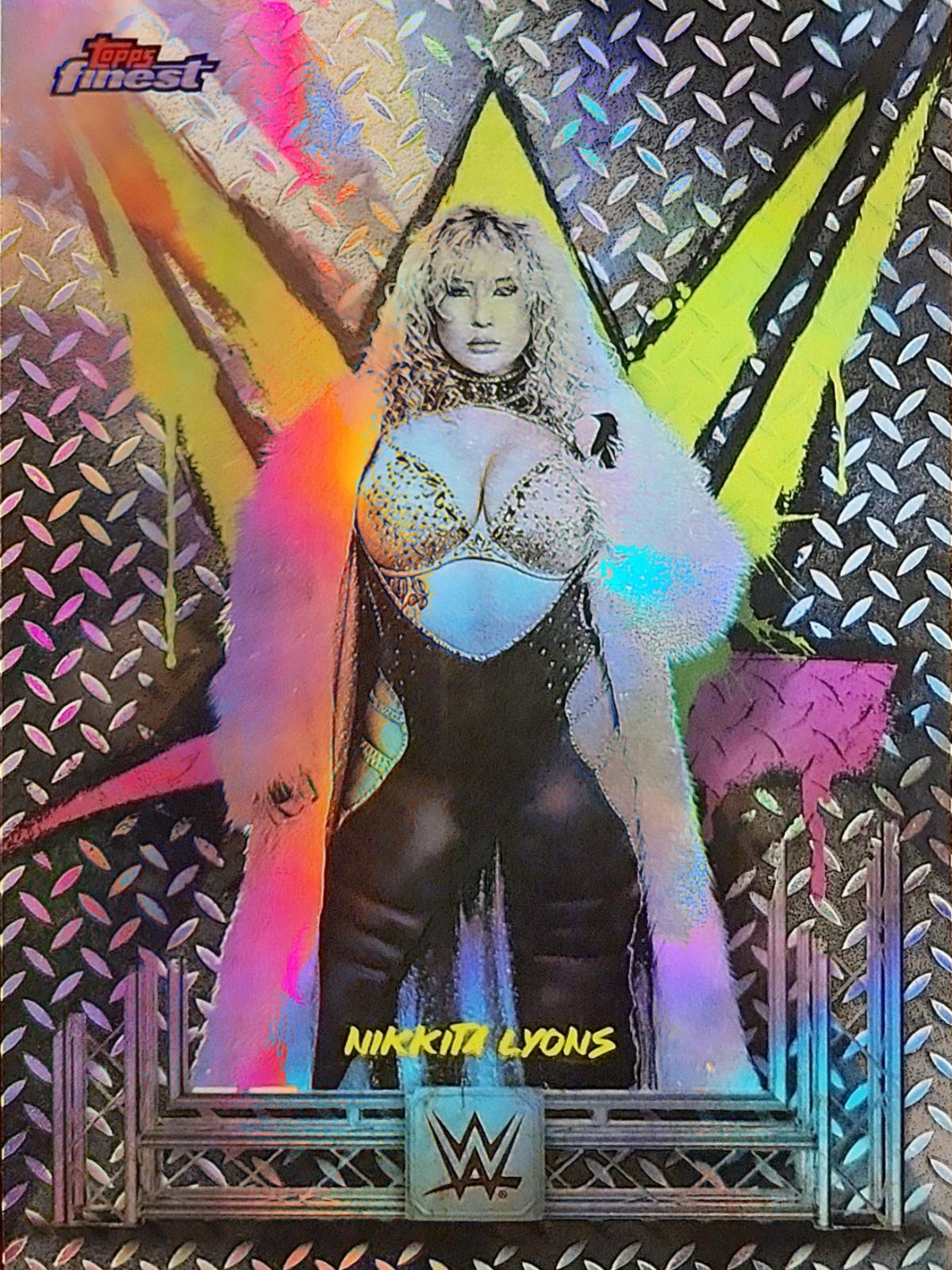 Nikkita Lyons [Refractor] #69
