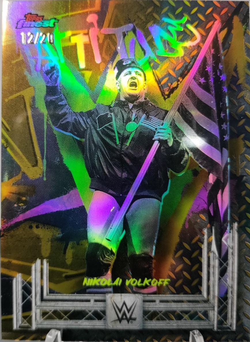 Nikolai Volkoff [Gold Refractor] #281