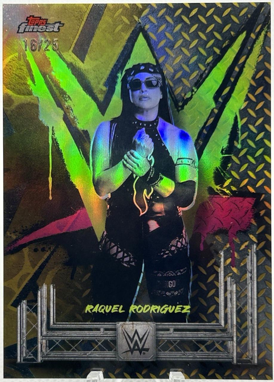 Raquel Rodriguez [Gold Refractor] #165