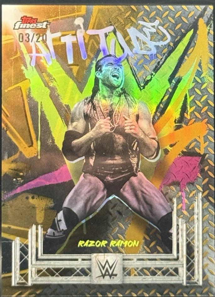 Razor Ramon [Gold Refractor] #222