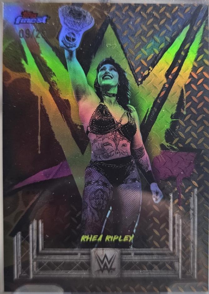 Rhea Ripley [Gold Refractor] #160