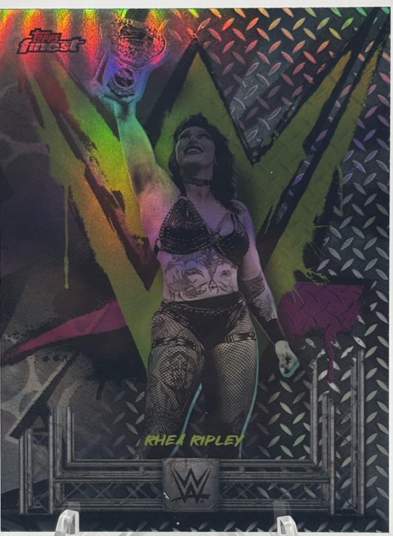 Rhea Ripley [Refractor] #160
