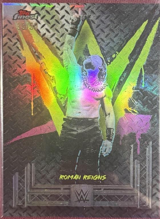 Roman Reigns [Black Refractor] #1