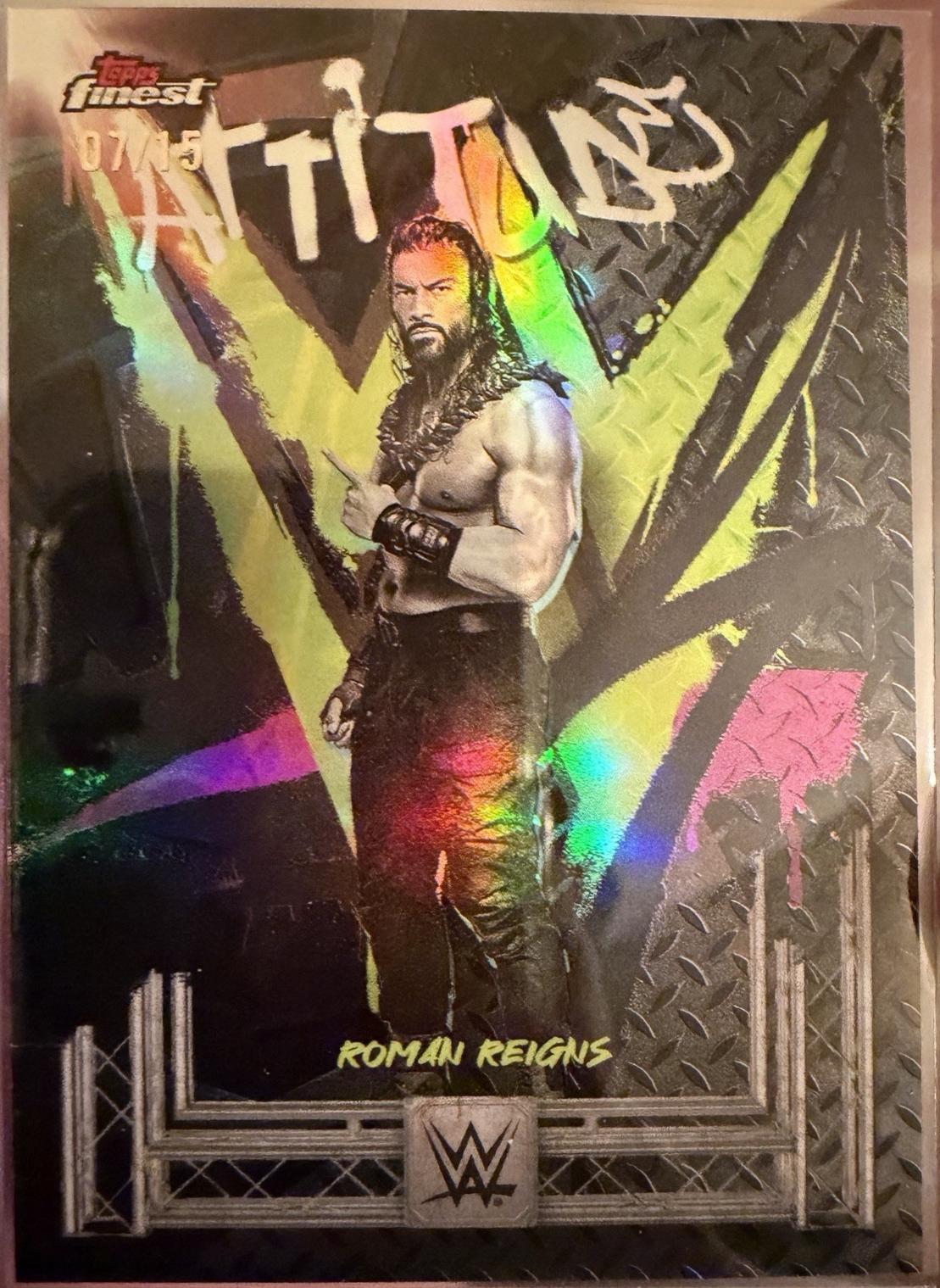 Roman Reigns [Black Refractor] #201