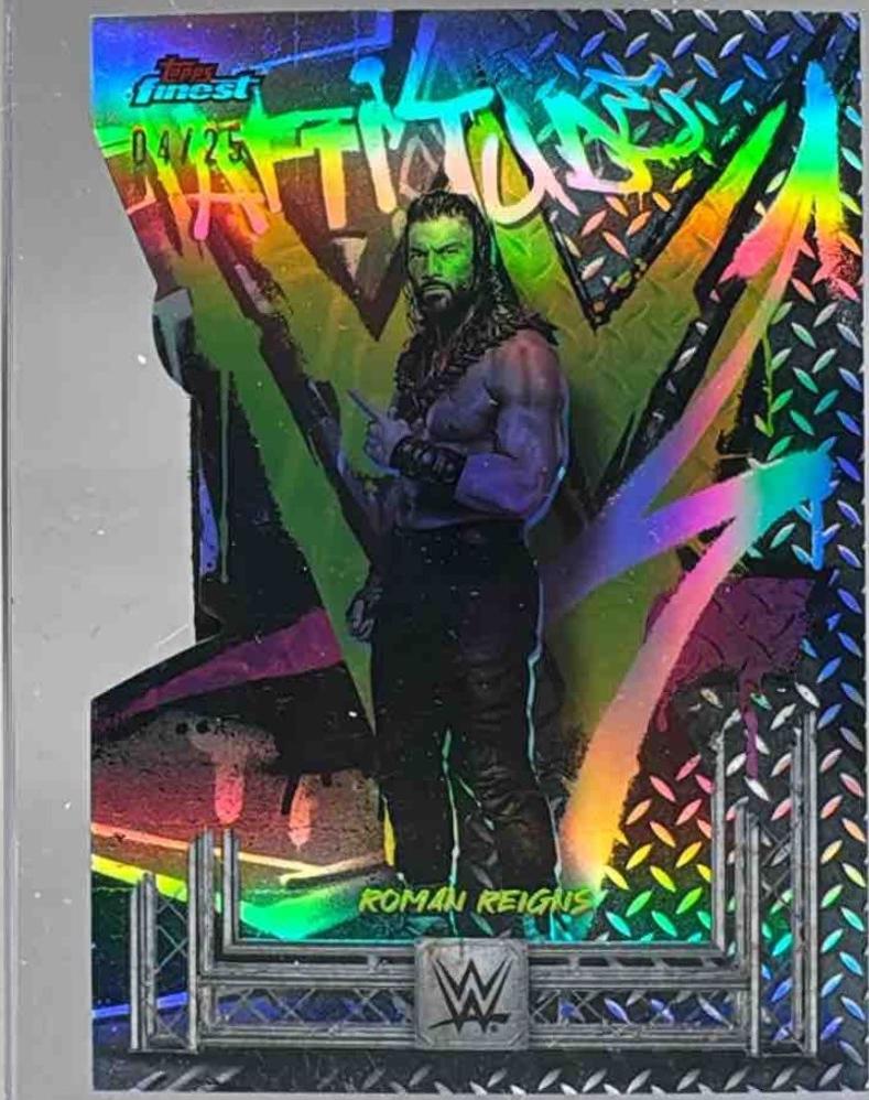 Roman Reigns [Die-Cut Refractor] #201