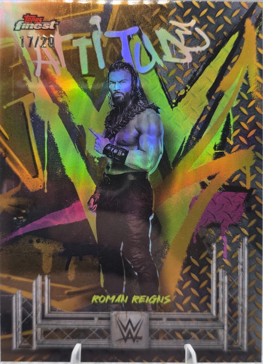 Roman Reigns [Gold Refractor] #201