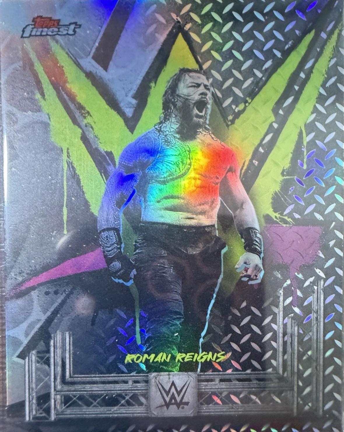 Roman Reigns [Refractor] #101