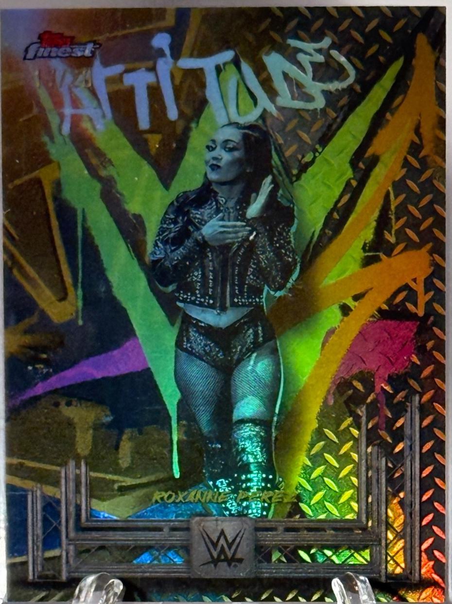 Roxanne Perez [Gold Refractor] #253