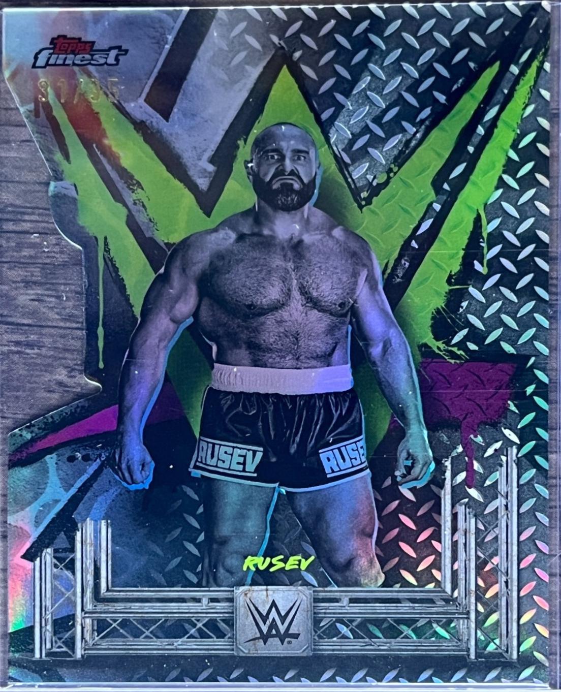 Rusev [Die-Cut Refractor] #145
