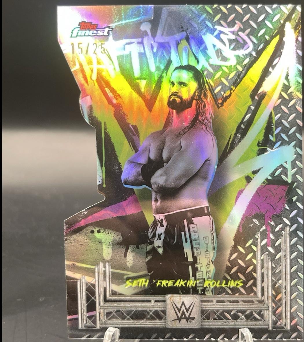 Seth Freakin Rollins [Die-Cut Refractor] #250