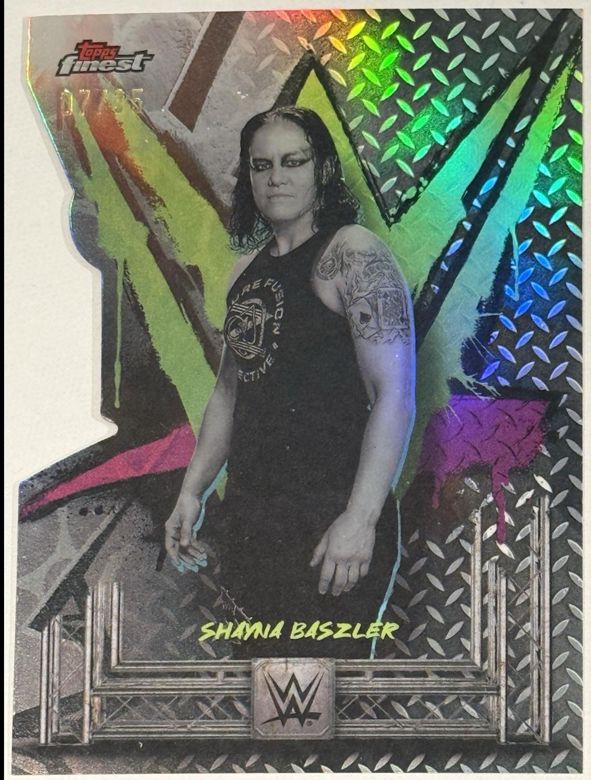 Shayna Baszler [Die-Cut Refractor] #129