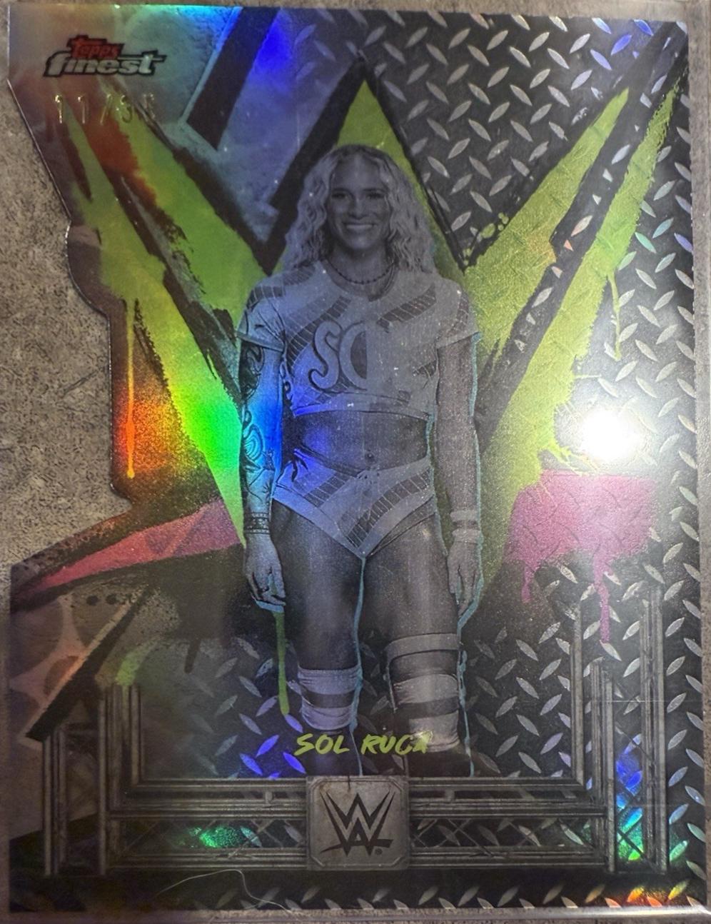 Sol Ruca [Die-Cut Refractor] #153