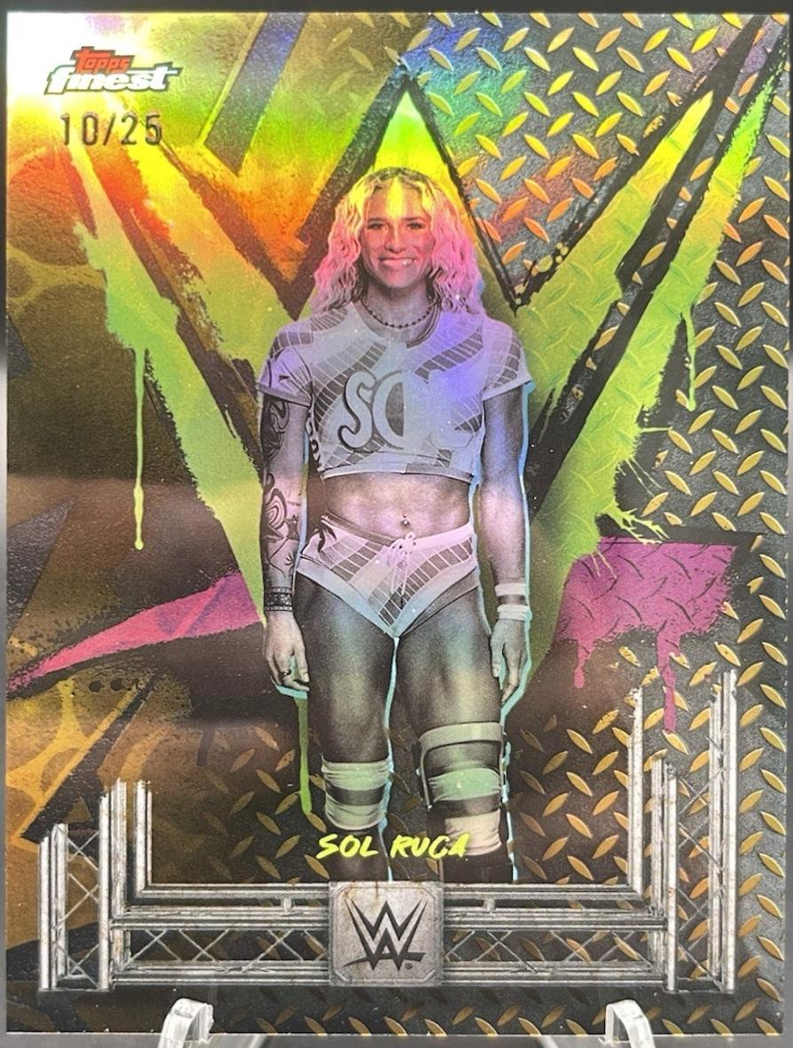 Sol Ruca [Gold Refractor] #153