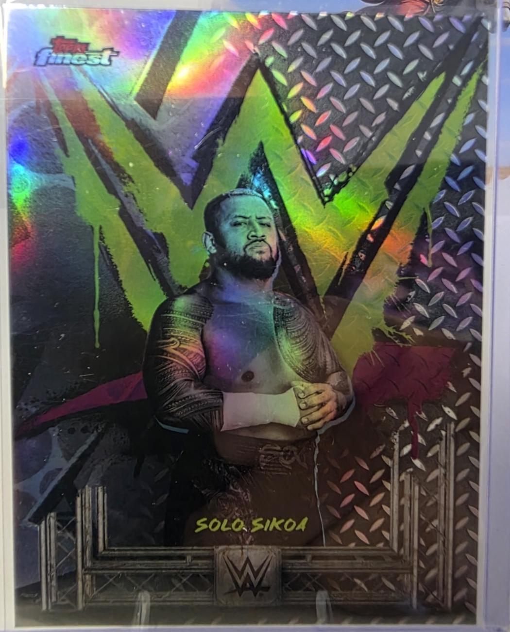 Solo Sikoa [Refractor] #128