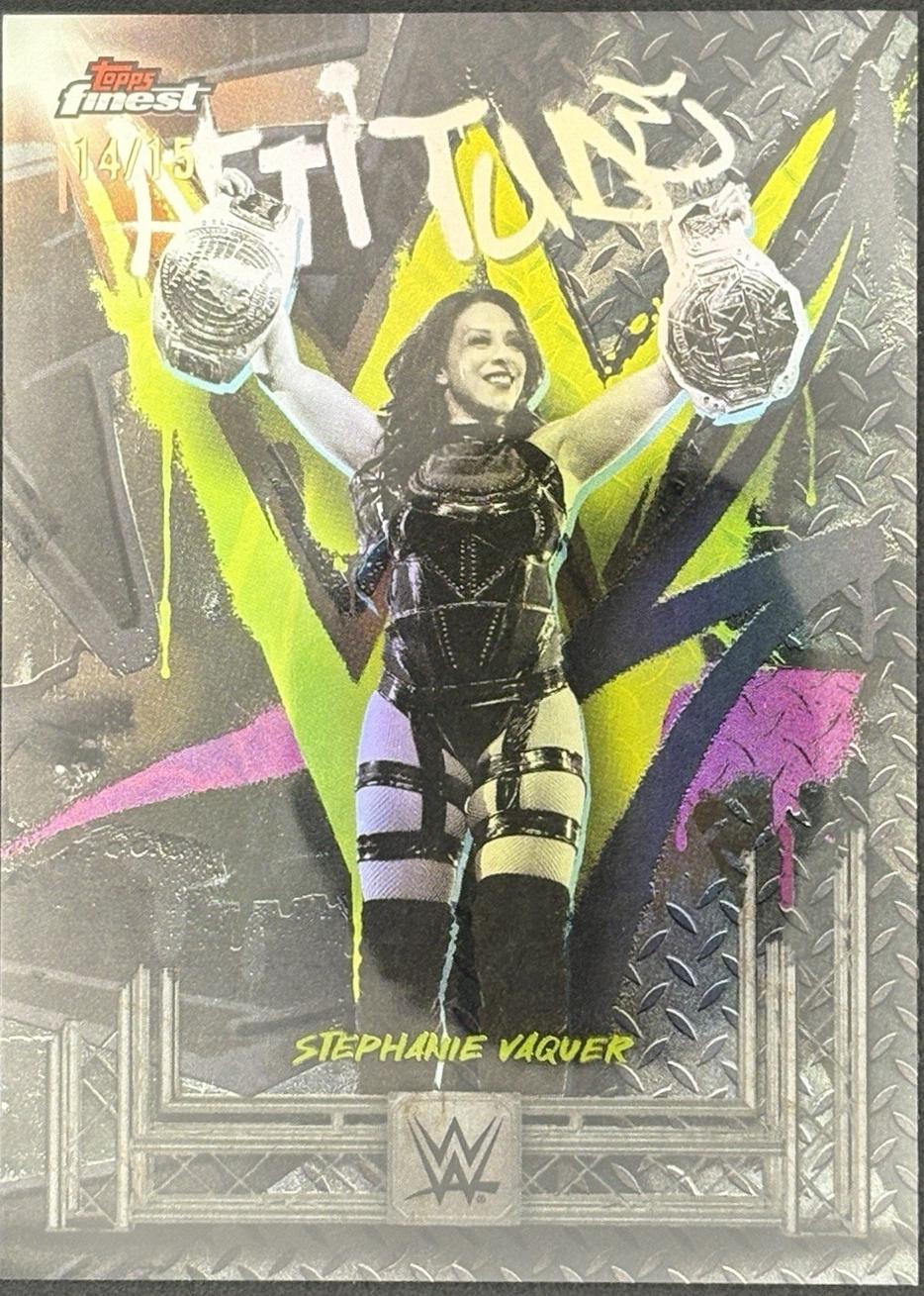 Stephanie Vaquer [Black Refractor] #247