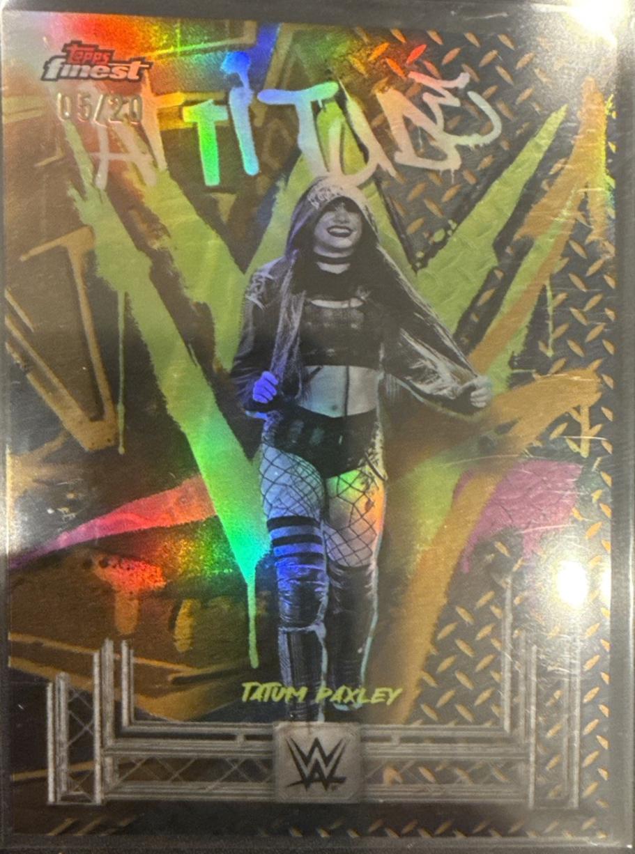 Tatum Paxley [Gold Refractor] #264