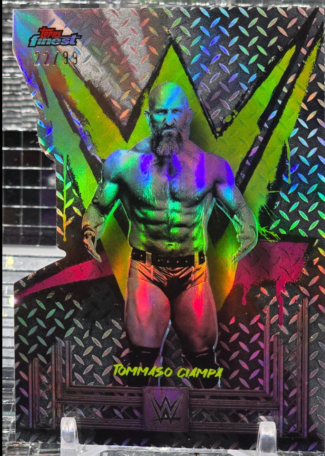 Tommaso Ciampa [Die-Cut Refractor] #83