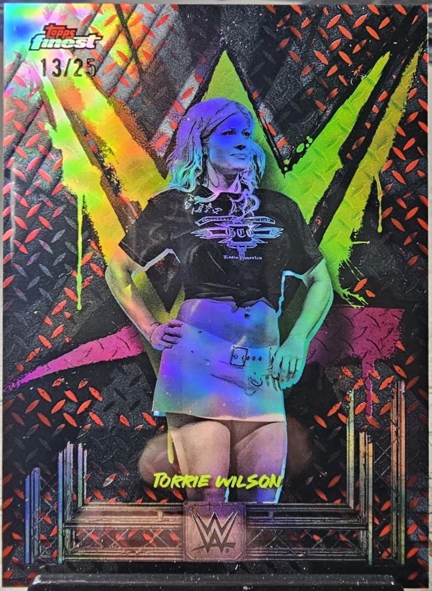 Torrie Wilson [Red Black Vapor Refractor] #84