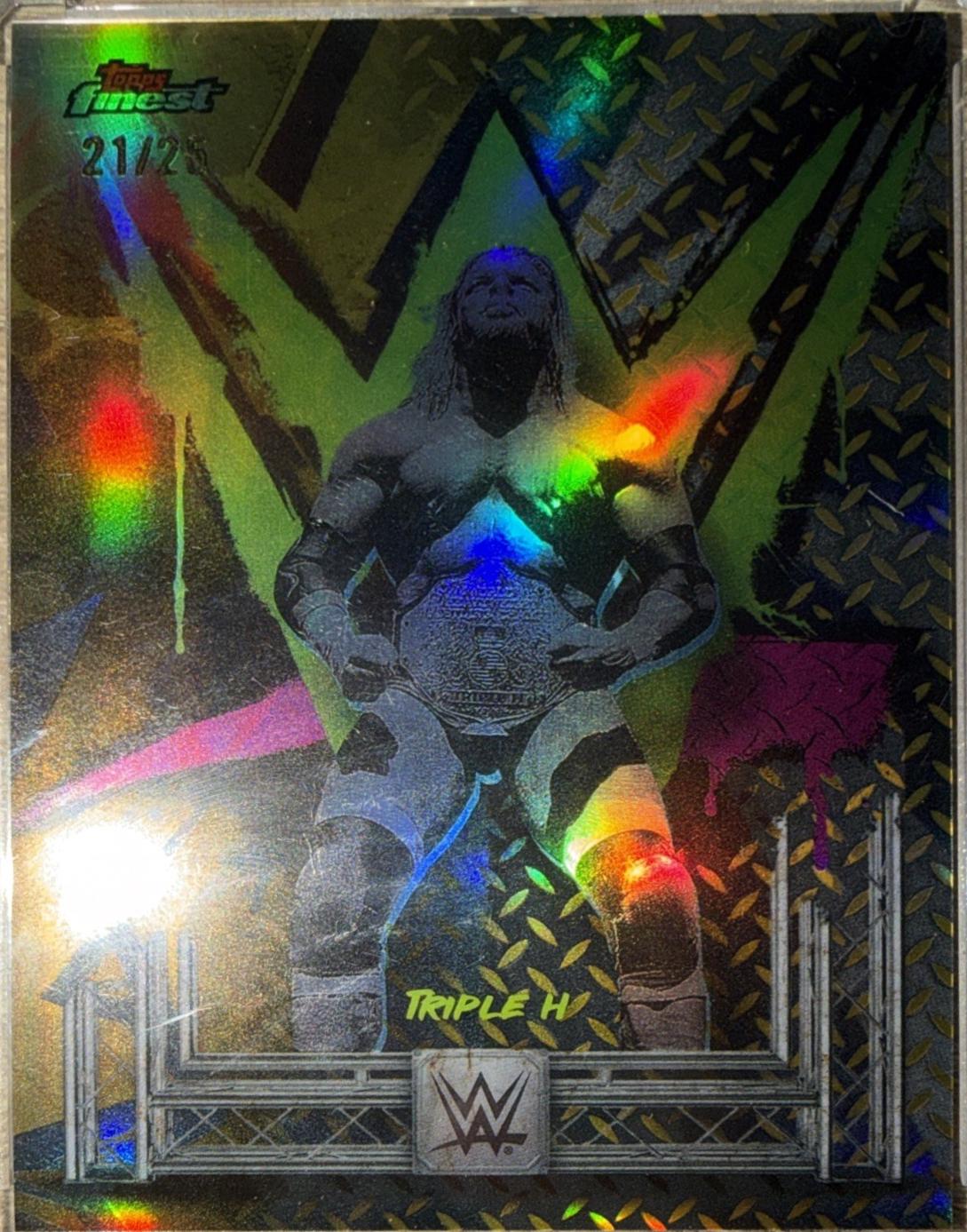 Triple H [Gold Refractor] #121