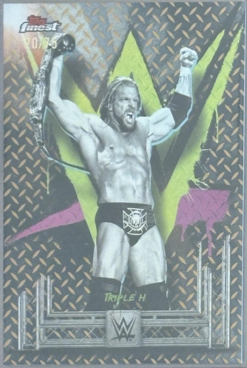 Triple H [Gold Refractor] #21