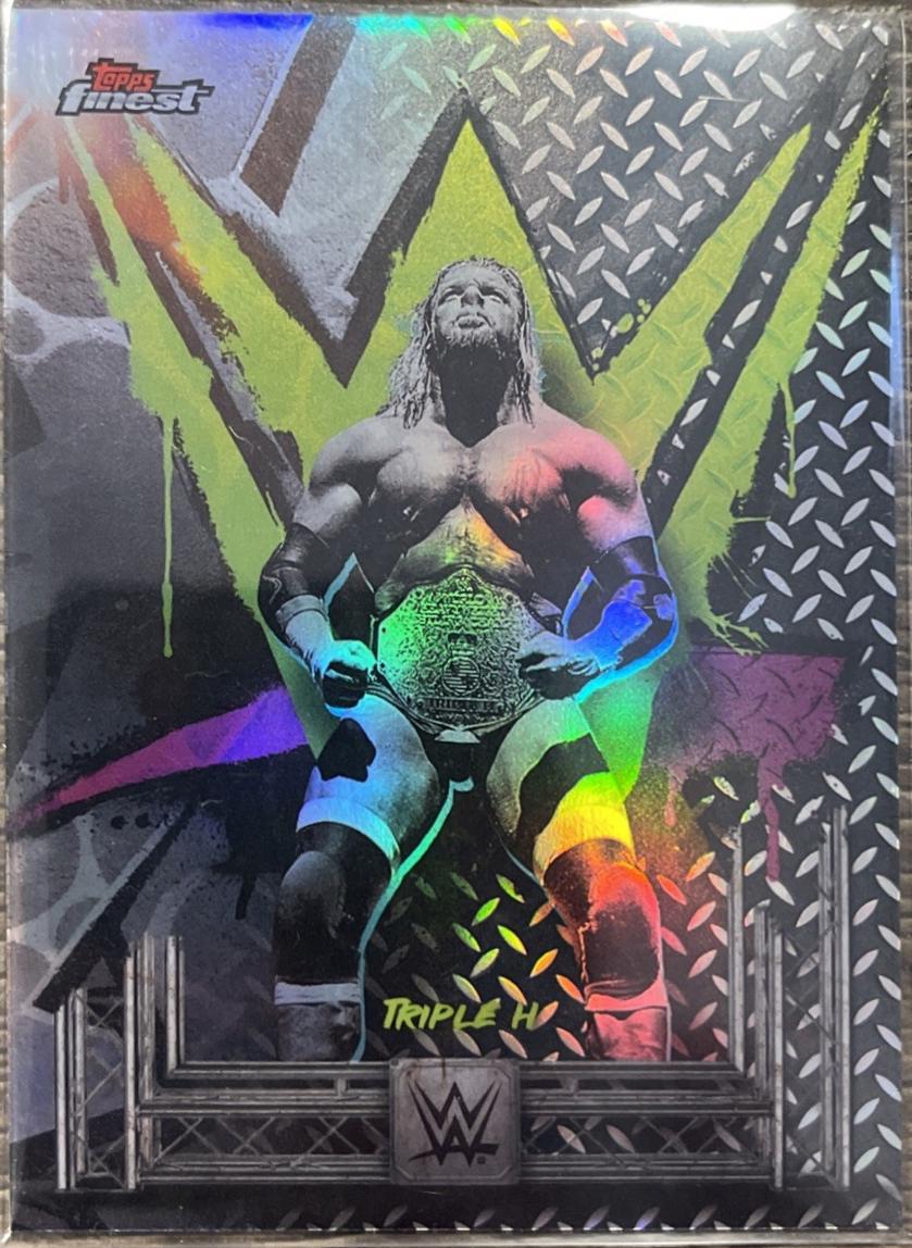 Triple H [Refractor] #121