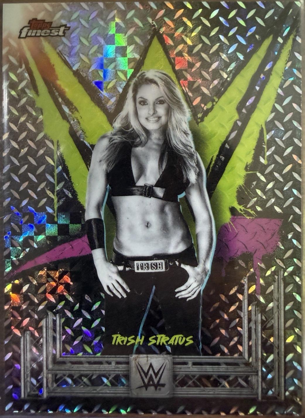 Trish Stratus [Checkerboard Refractor] #14
