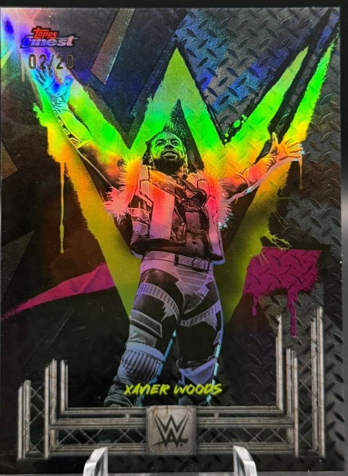 Xavier Woods [Black Refractor] #142