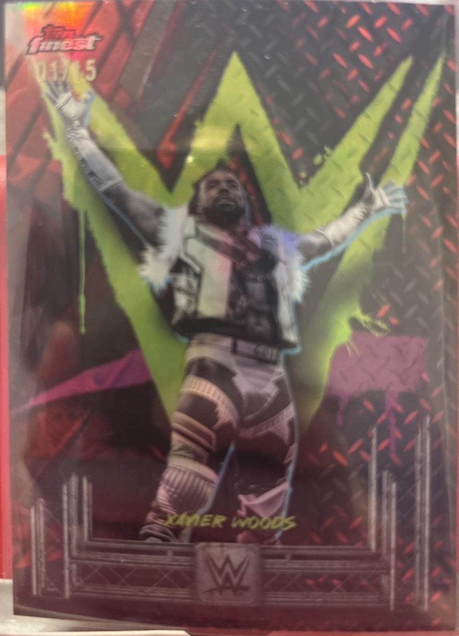 Xavier Woods [Red Black Vapor Refractor] #142