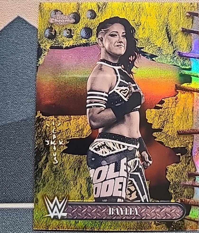 Bayley [Gold Refractor] #47