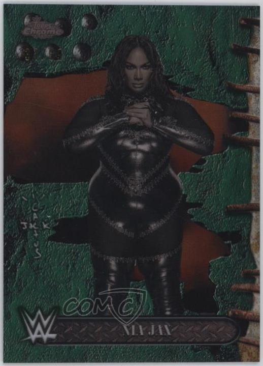 Nia Jax [Green Refractor] #13