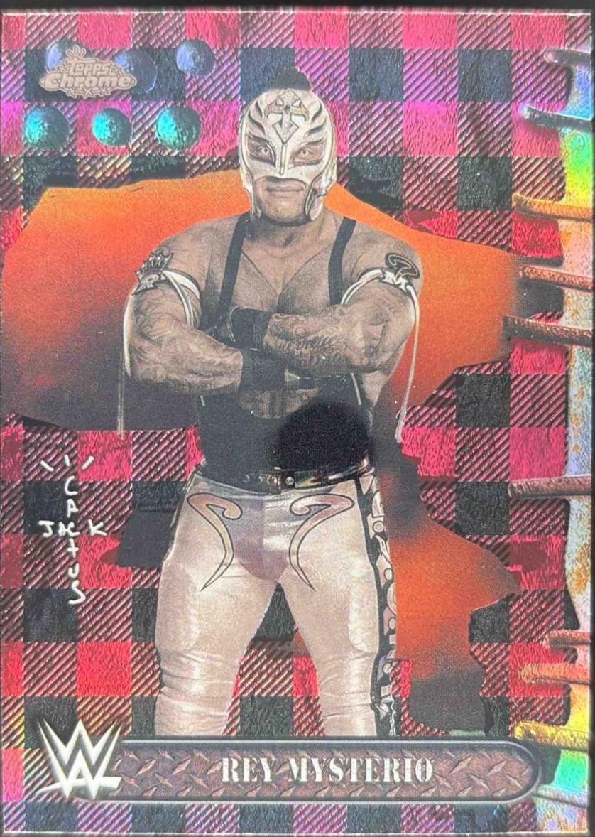 Rey Mysterio [Red Black Refractor] #6