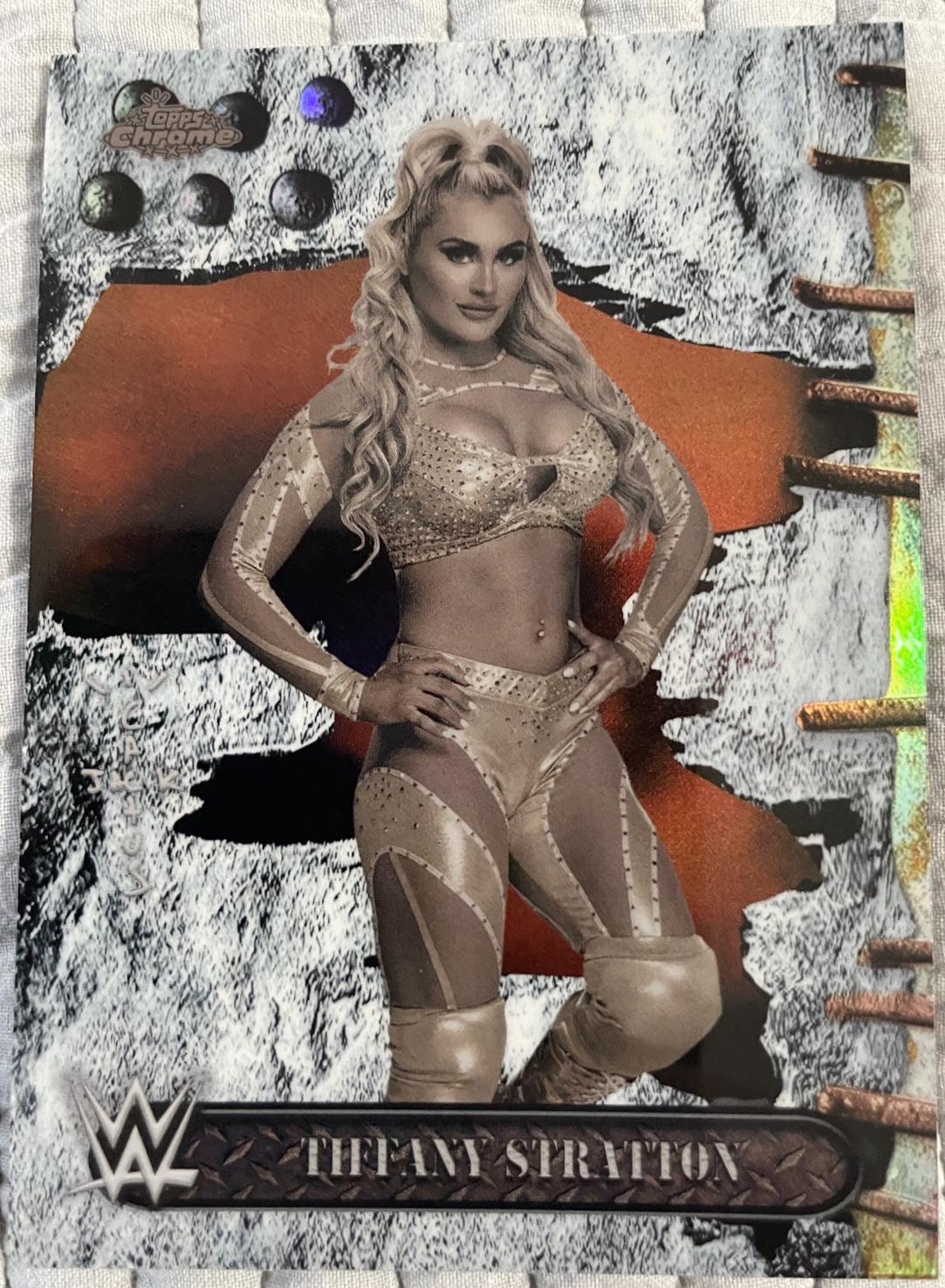 Tiffany Stratton [White Refractor] #16
