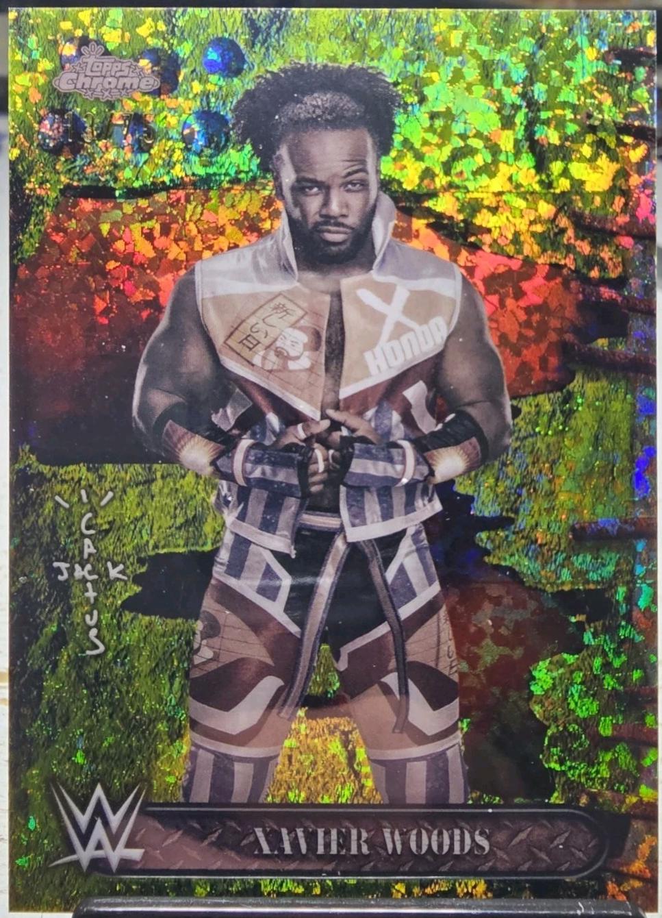 Xavier Woods [Yellow Mini Diamonds Refractor] #18