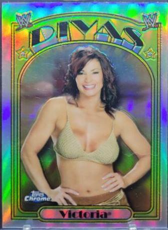 Victoria [Refractor] #66