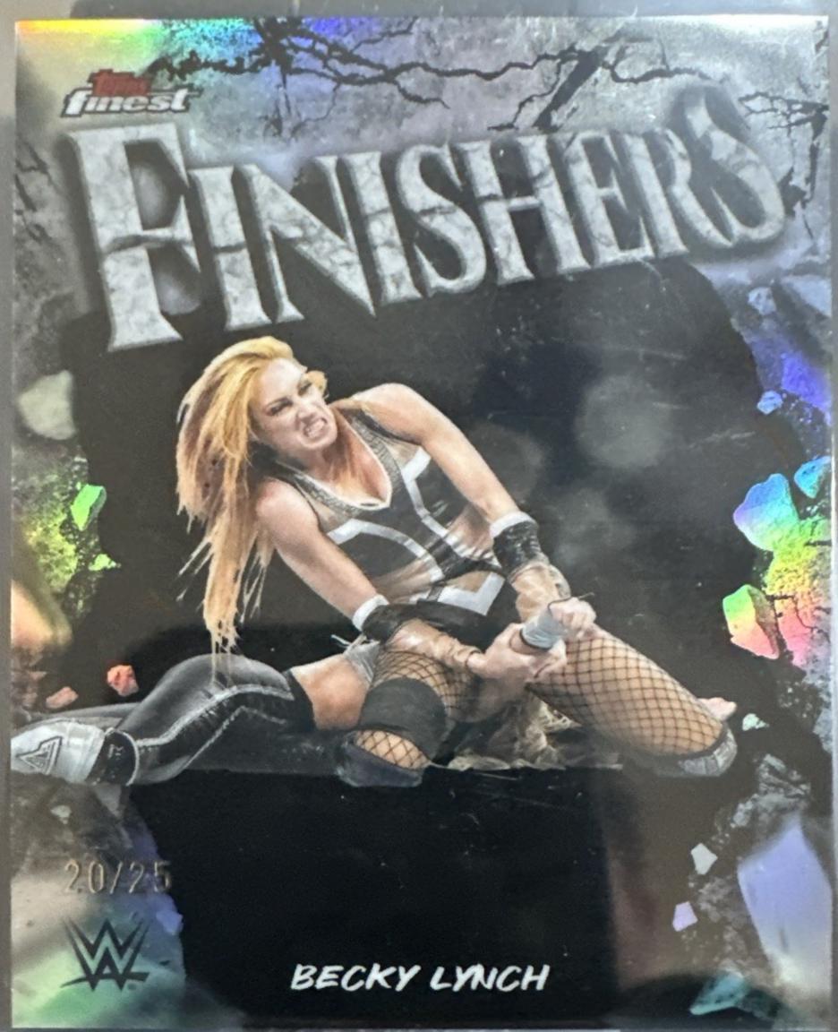 Becky Lynch [Black Refractor] #FNS-BK
