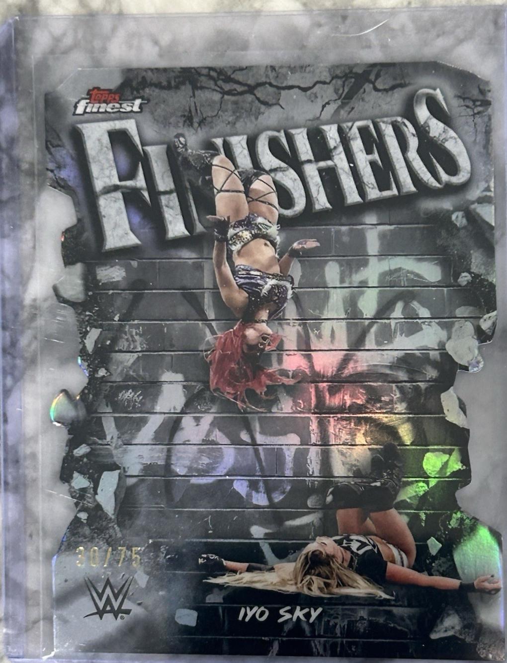 Iyo Sky [Die-Cut Refractor] #FNS-IS