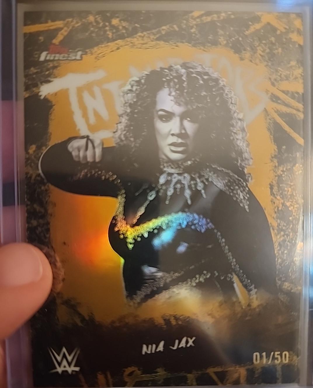 Nia Jax [Gold Refractor] #INT-NJ