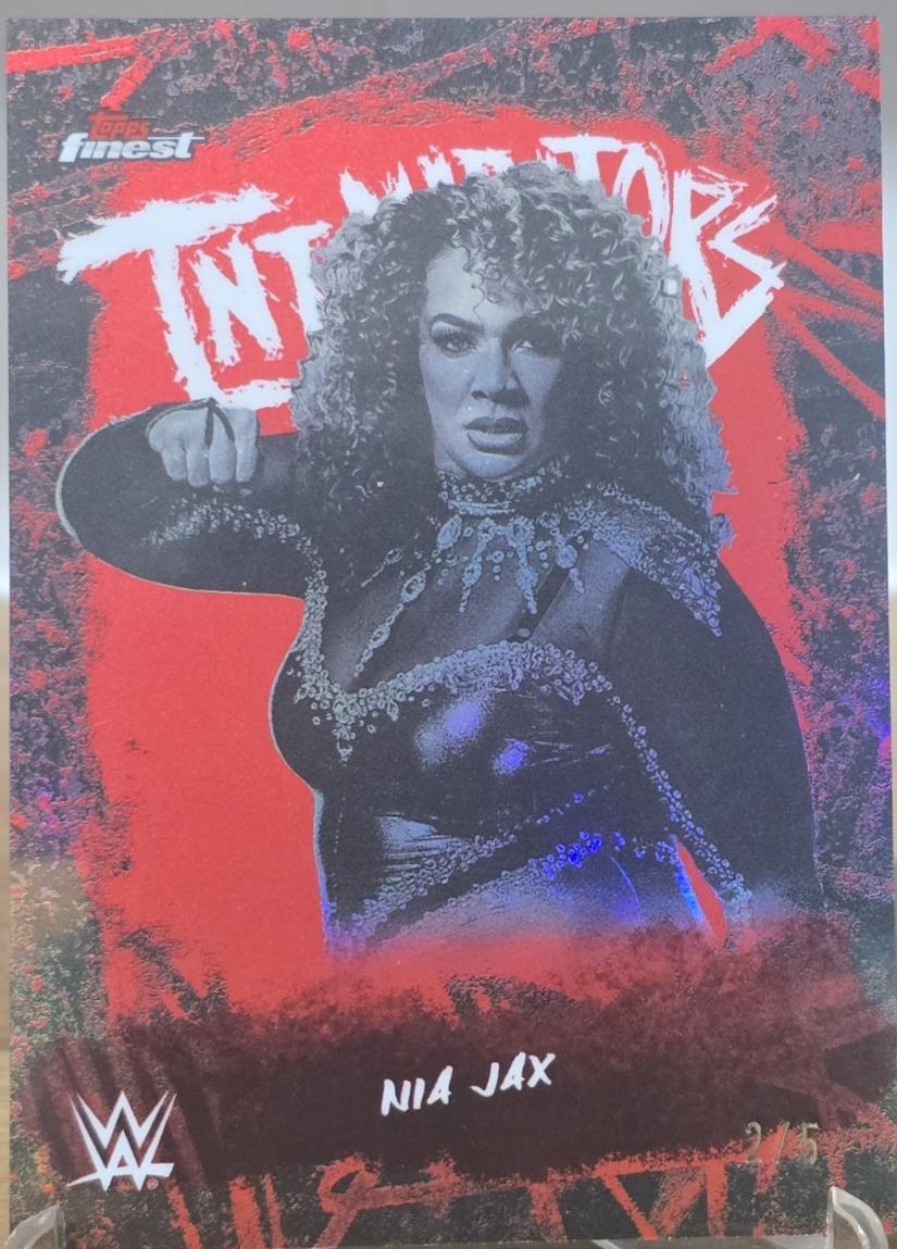 Nia Jax [Red Refractor] #INT-NJ