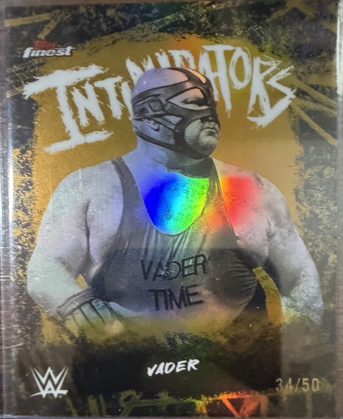 Vader [Gold Refractor] #INT-VD