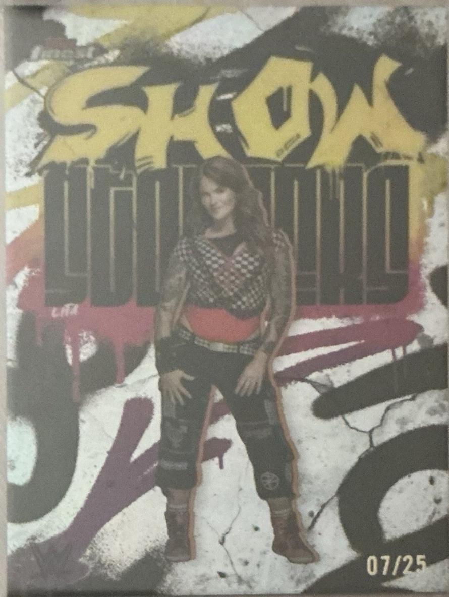 Lita [Black Refractor] #SSS-LA