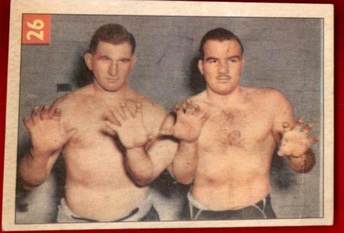 Earl McCready [Lucky Premium Back] #26