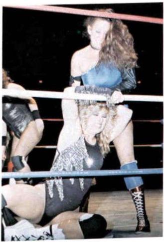 Linda Dallas w/ Misty Blue #29