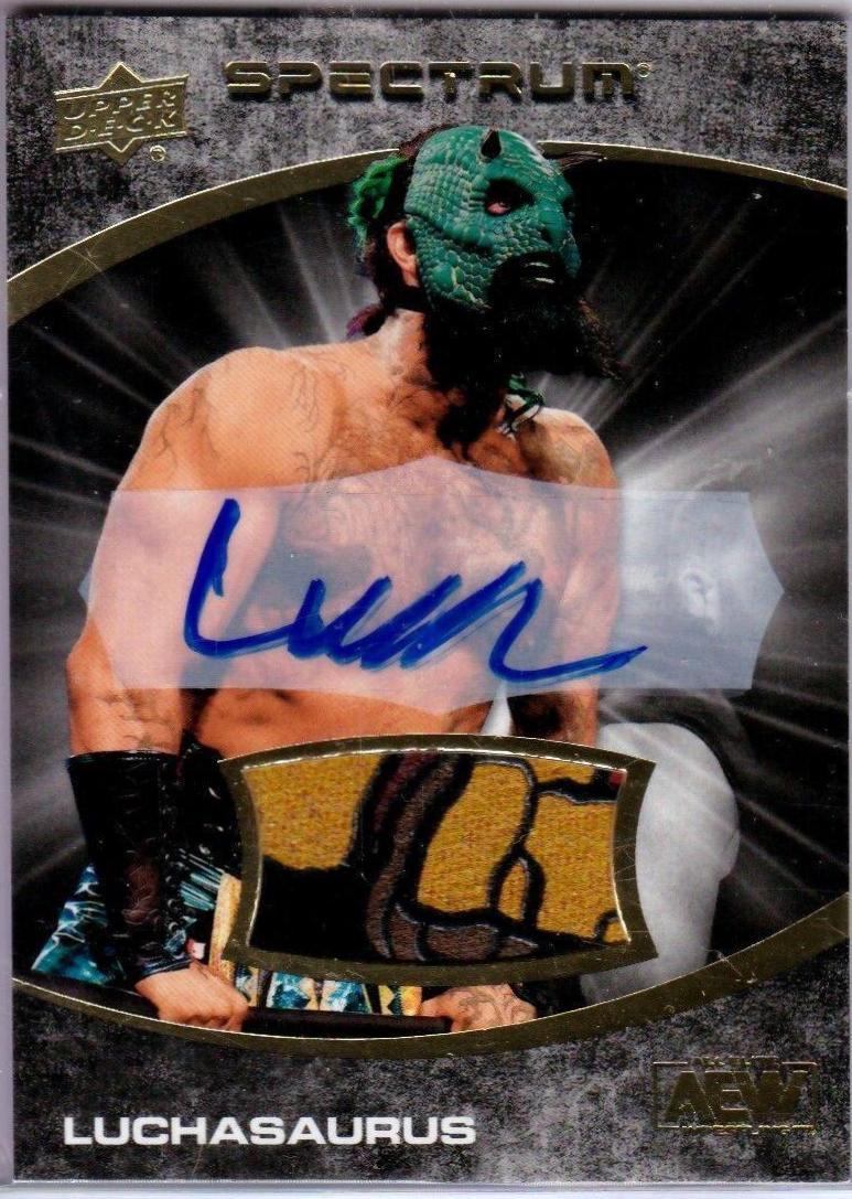 Luchasaurus [Autograph Memorabilia Dark] #56