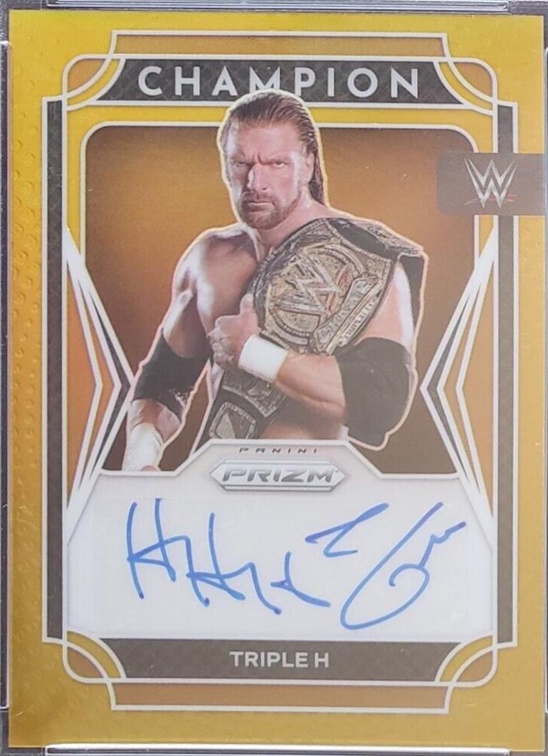 Triple H [Gold Prizm] #CS-TPH