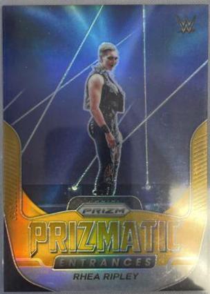 Rhea Ripley [Gold Prizm] #18