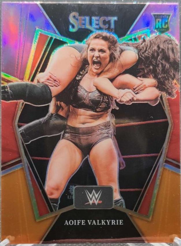 Aoife Valkyrie [Purple & Orange Prizm] #147